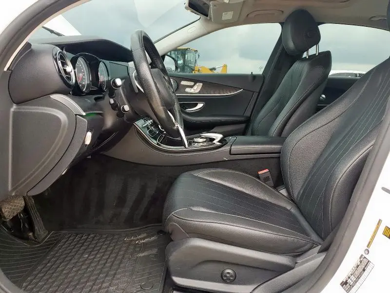 2017 MERCEDES-BENZ E 300 4MATIC  