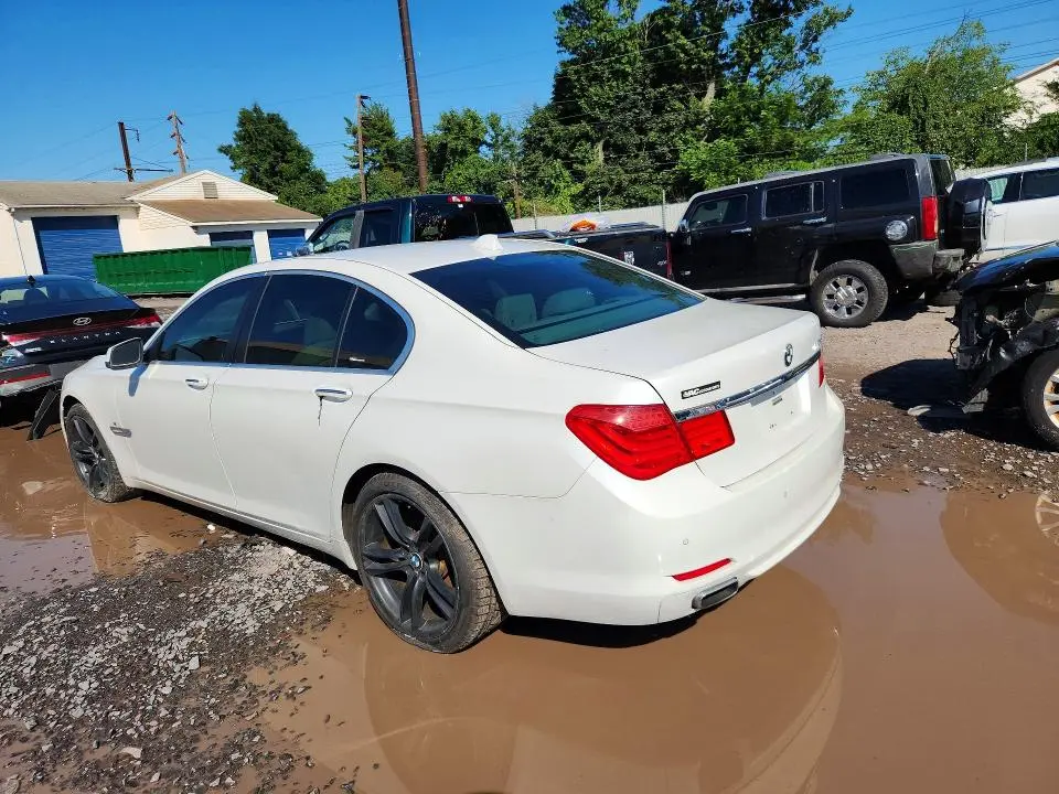 2010 BMW 750 I XDRIVE  