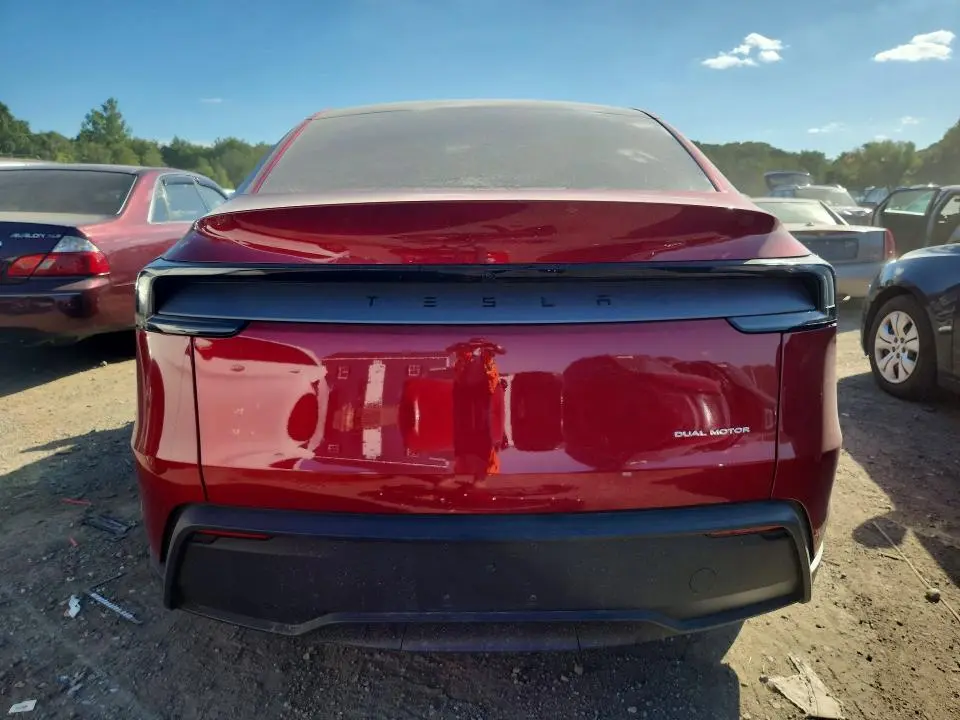 2026 TESLA MODEL Y   