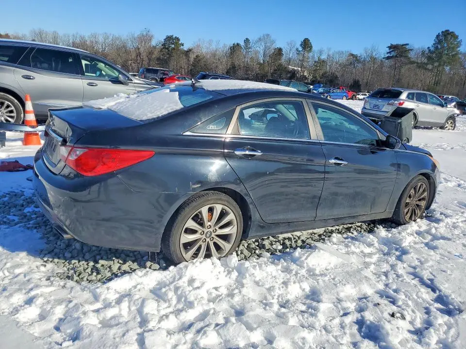 2011 HYUNDAI SONATA SE  