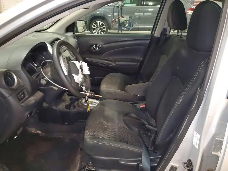 2019 NISSAN VERSA SV  