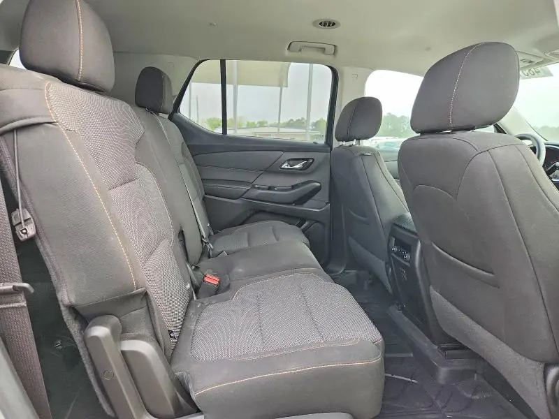 2019 CHEVROLET TRAVERSE LS  