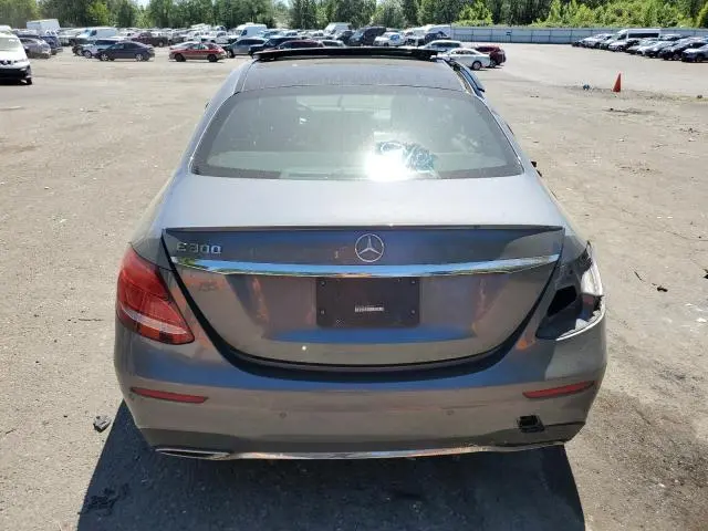 2017 MERCEDES-BENZ E 300  