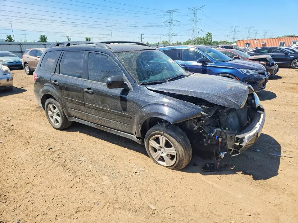 2010 SUBARU FORESTER XS  