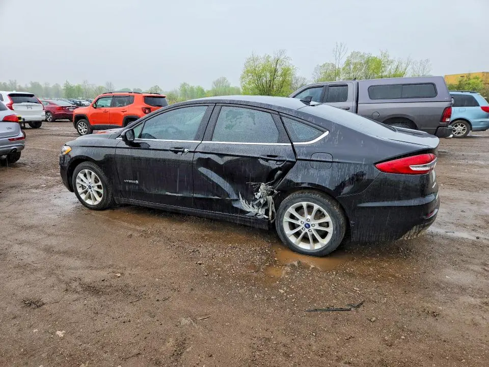 2019 FORD FUSION SE  