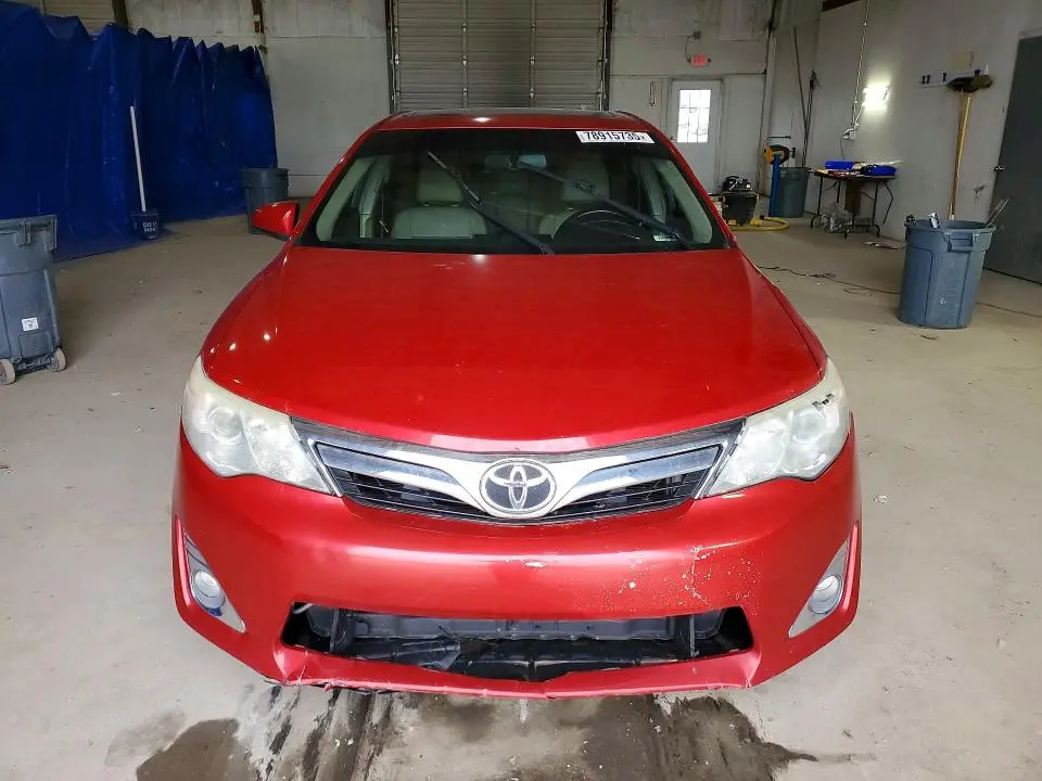 2014 TOYOTA CAMRY XLE  