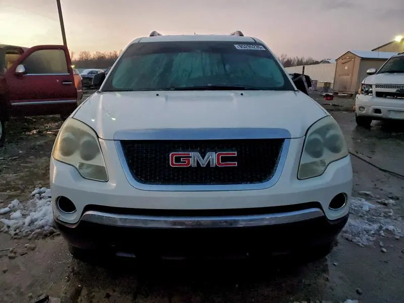 2011 GMC ACADIA SLE  