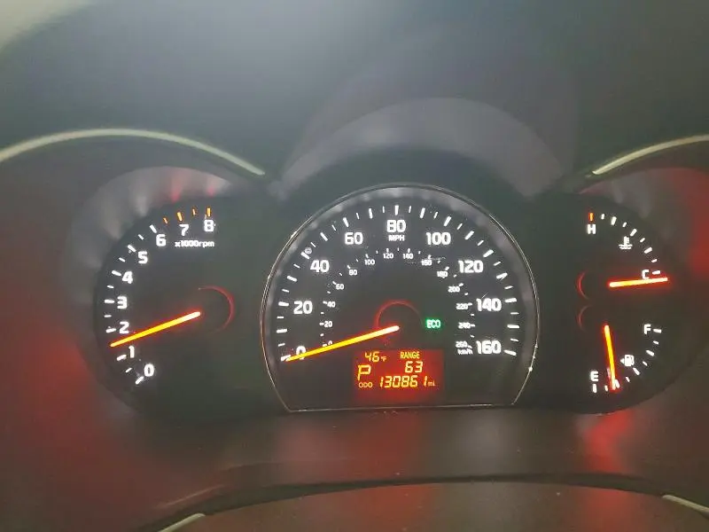 2015 KIA SORENTO LX  