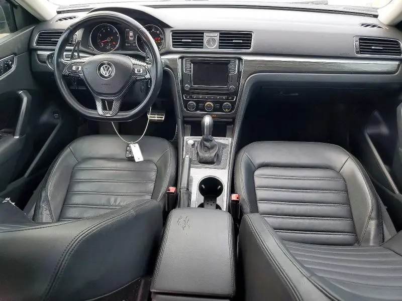 2017 VOLKSWAGEN PASSAT SEL PREMIUM  