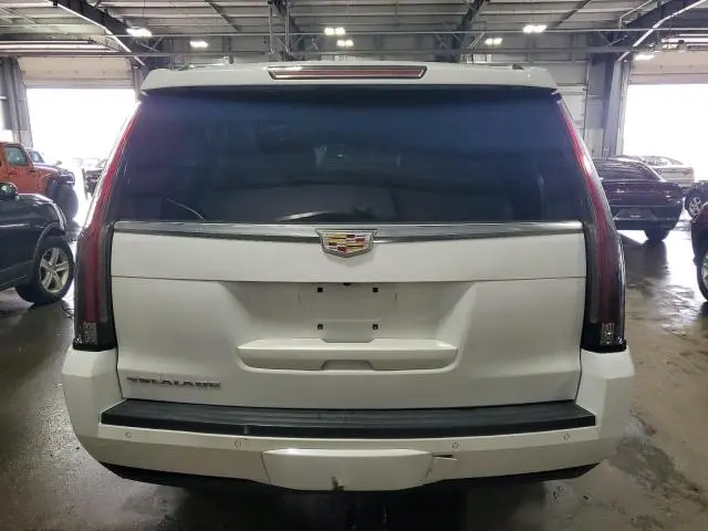 2016 CADILLAC ESCALADE ESV LUXURY  