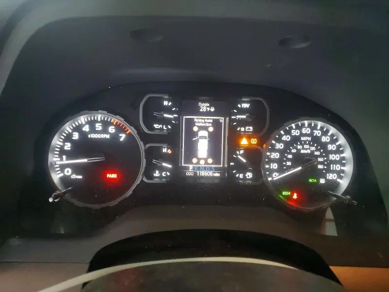 2018 TOYOTA TUNDRA SR5  