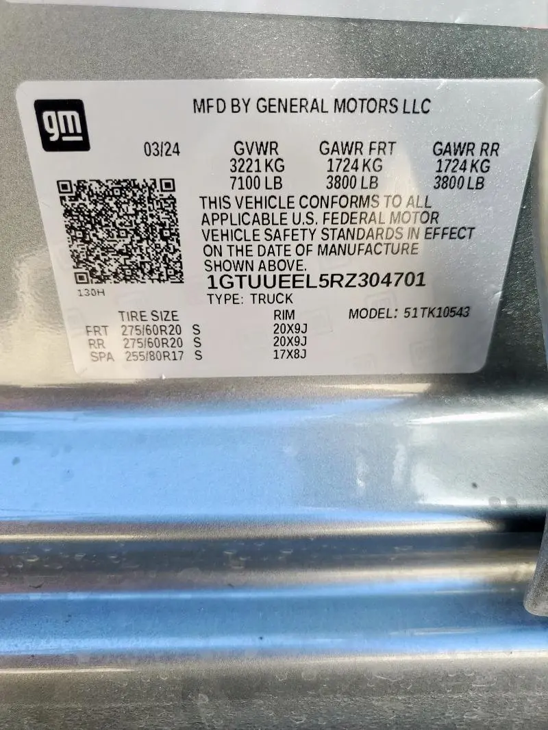 2024 GMC SIERRA K1500 AT4  