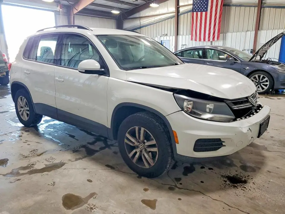 2017 VOLKSWAGEN TIGUAN S  