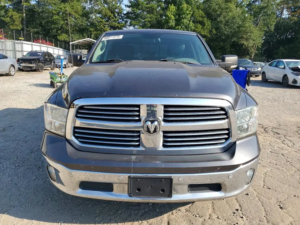 2014 RAM 1500 SLT  