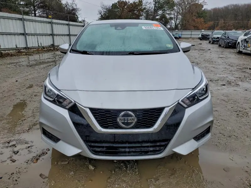 2022 NISSAN VERSA SV  