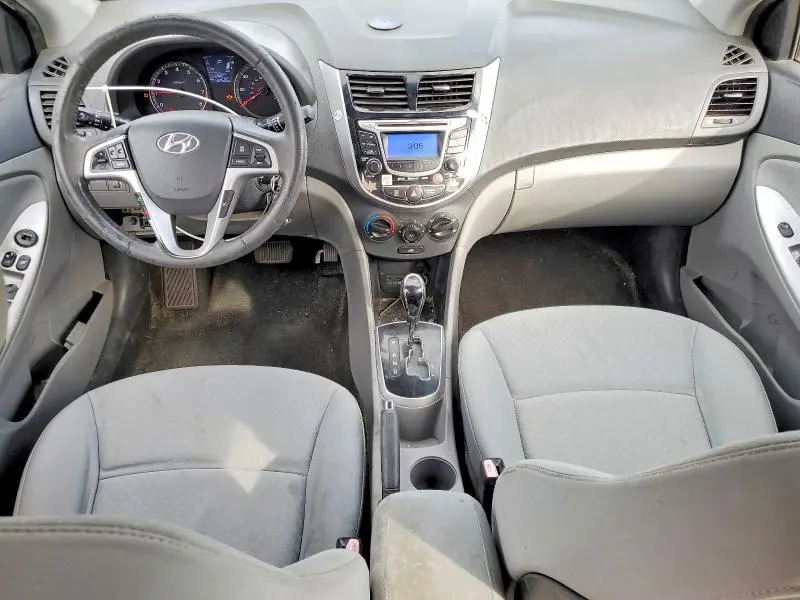 2012 HYUNDAI ACCENT SE  