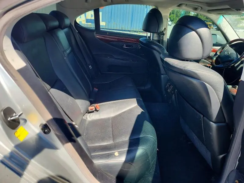 2011 LEXUS LS 460  