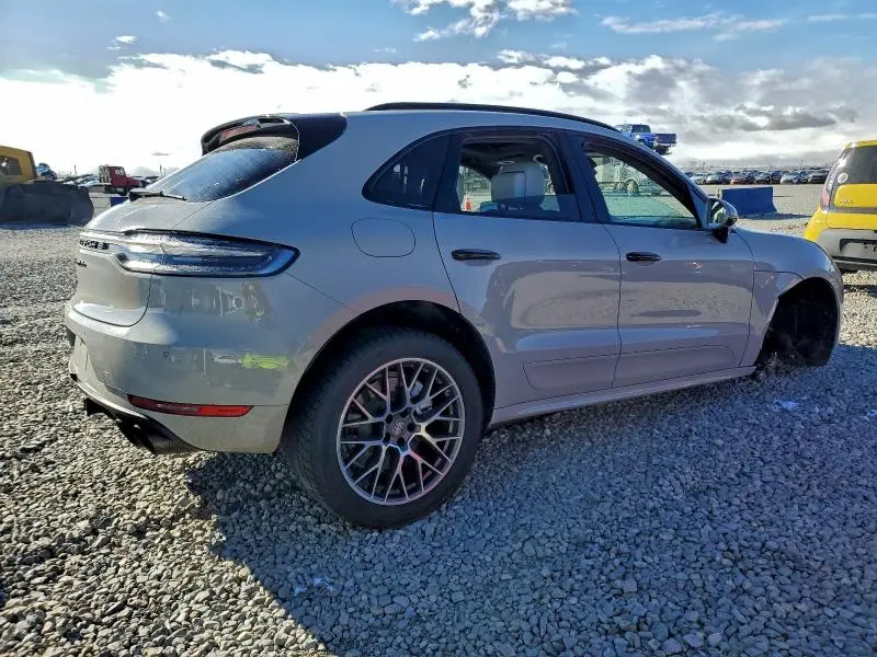 2021 PORSCHE MACAN TURBO  