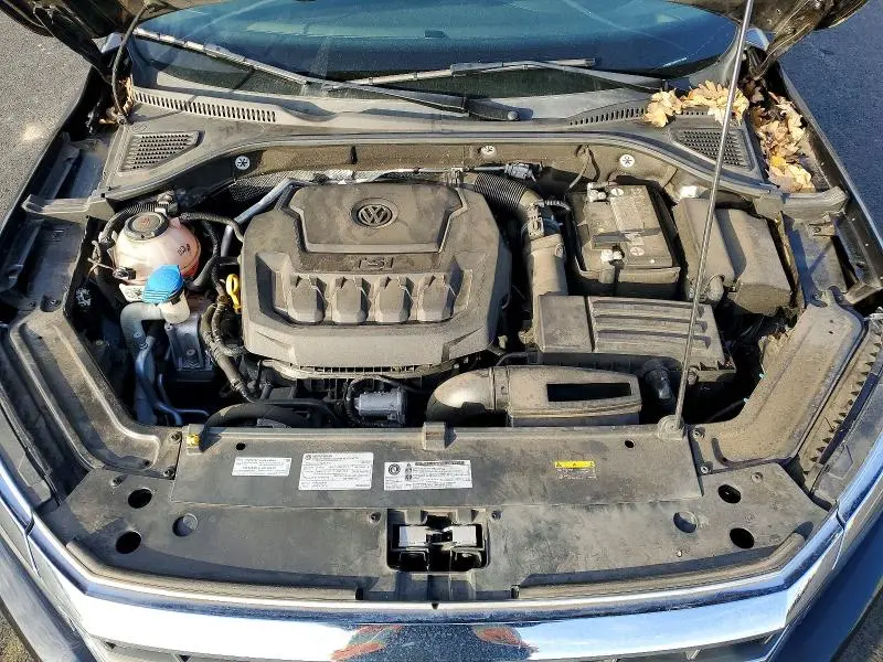 2020 VOLKSWAGEN PASSAT R-LINE  