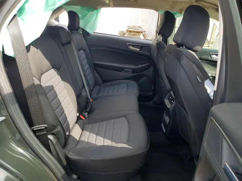 2022 FORD EDGE SE  