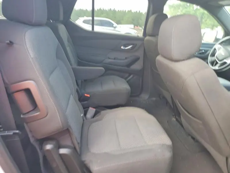 2023 CHEVROLET TRAVERSE LT  