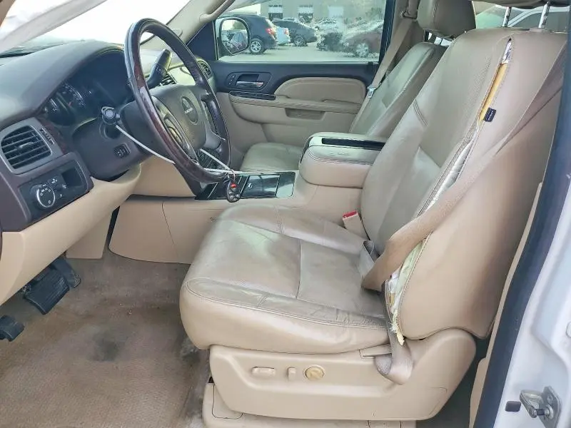 2010 GMC YUKON DENALI  