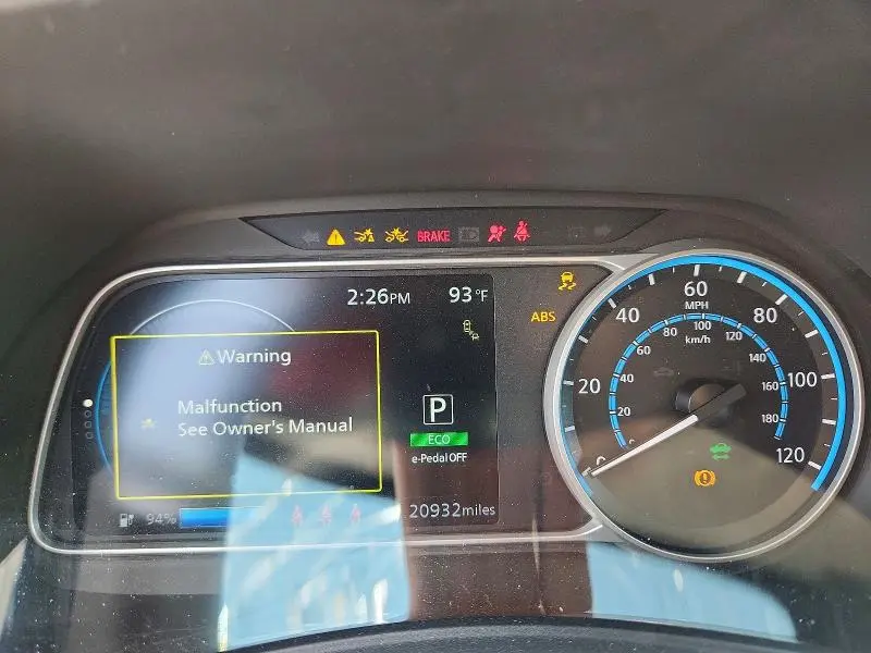 2025 NISSAN LEAF SV PLUS  