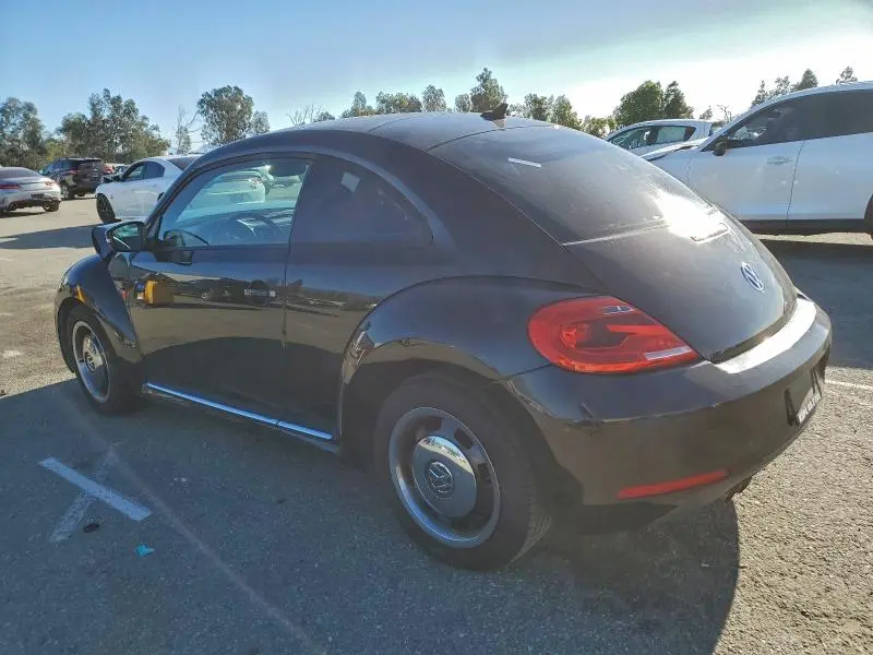 2013 VOLKSWAGEN BEETLE   