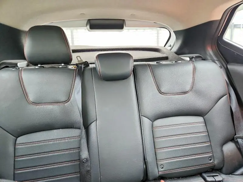 2019 NISSAN KICKS SR  