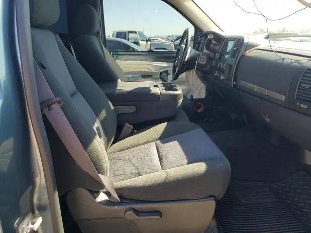 2011 CHEVROLET SILVERADO K1500 LT  