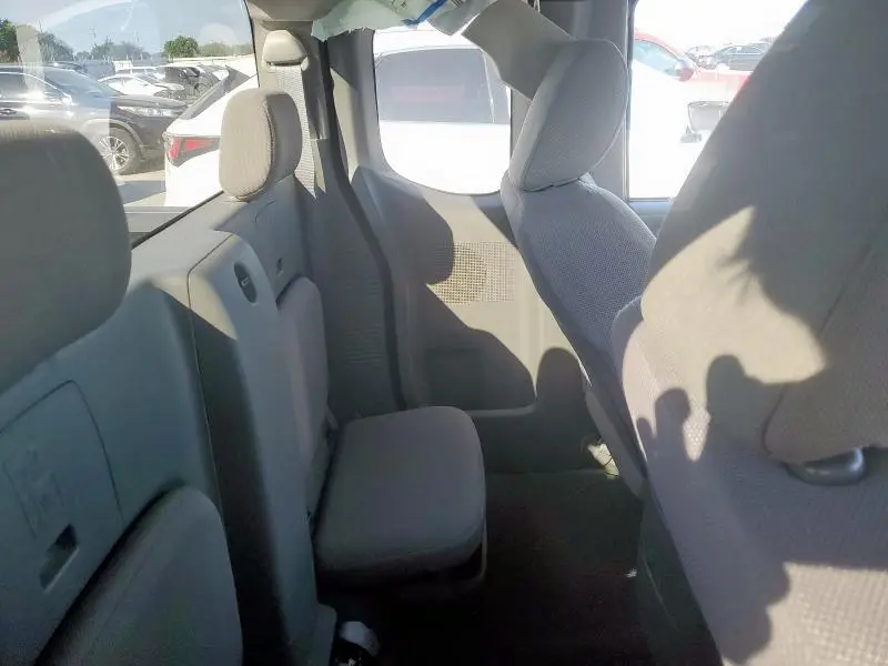 2019 NISSAN FRONTIER S  