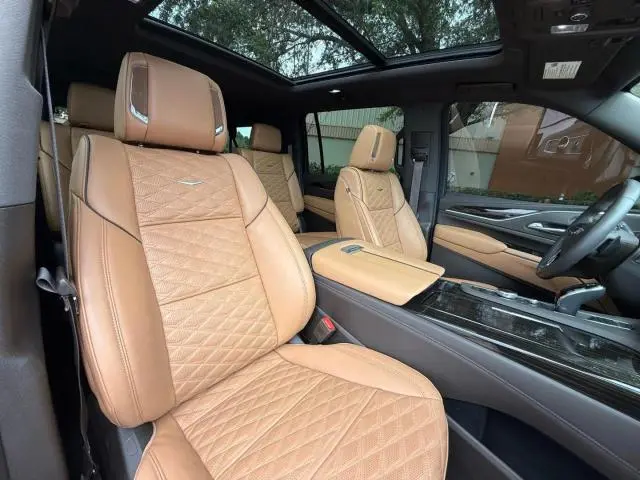 2023 CADILLAC ESCALADE ESV SPORT  