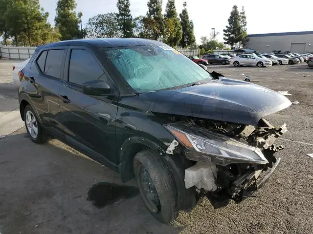 2021 NISSAN KICKS S  