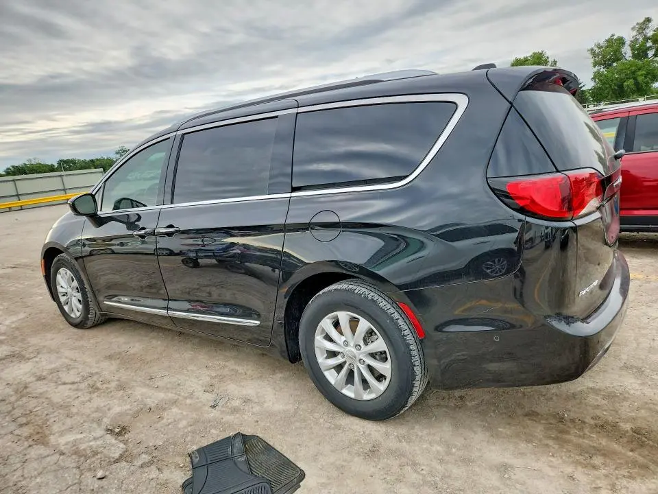 2018 CHRYSLER PACIFICA TOURING L PLUS  