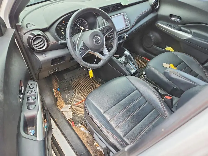 2019 NISSAN KICKS SR  
