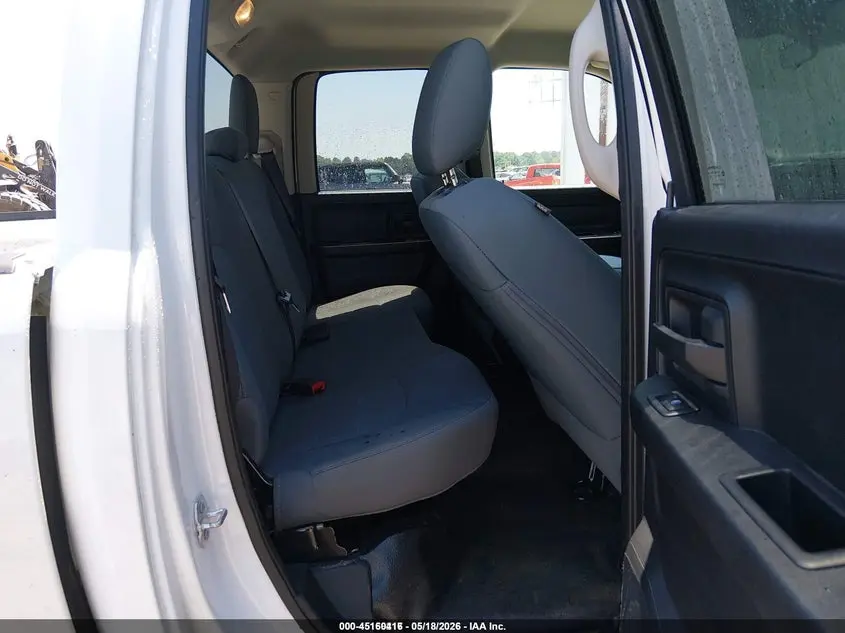 2017 RAM 1500 TRADESMAN  4X4 6'4 BOX