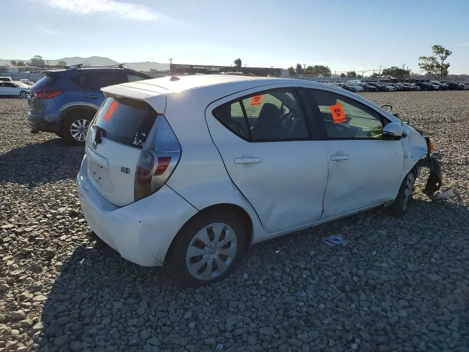 2013 TOYOTA PRIUS C TWO  