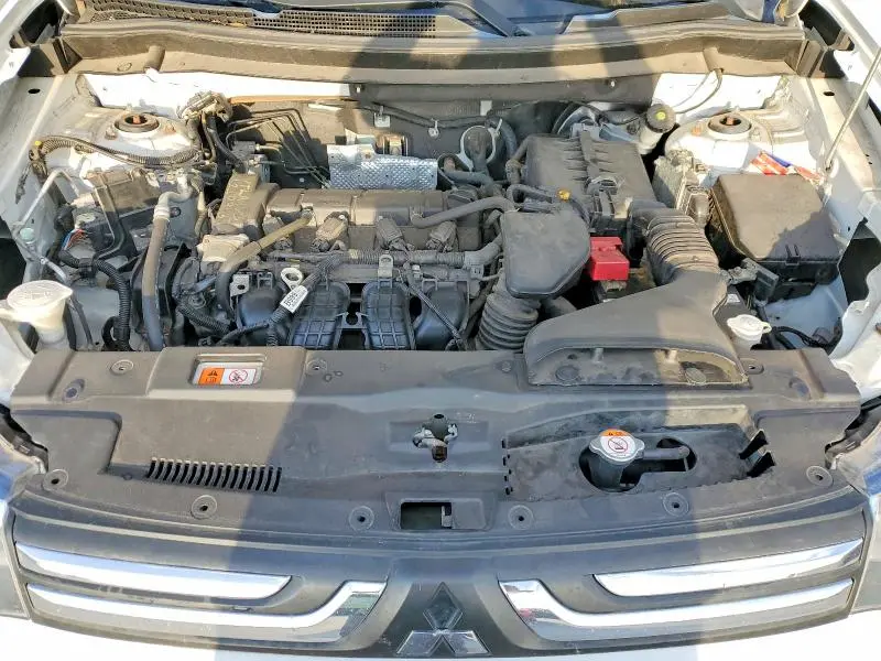 2014 MITSUBISHI OUTLANDER SE  