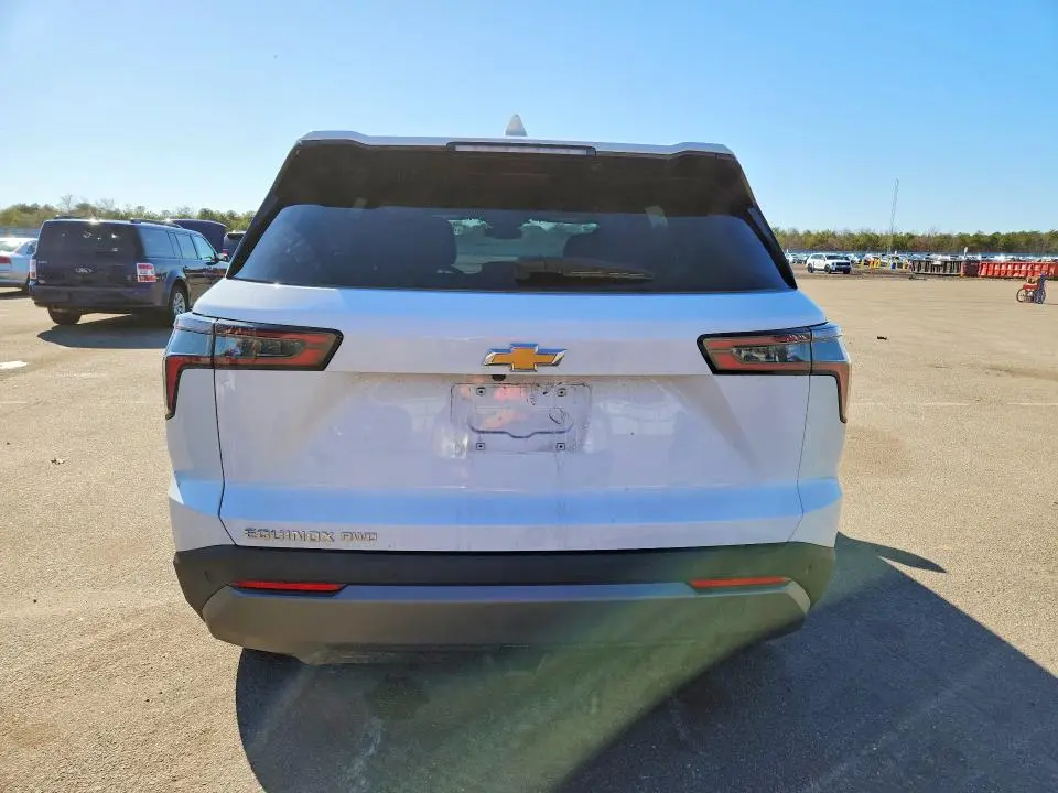 2025 CHEVROLET EQUINOX LT  