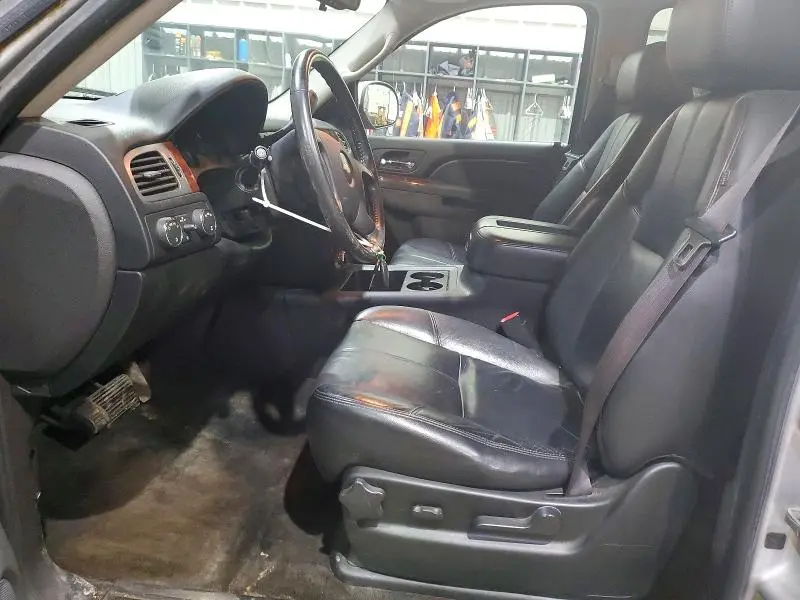 2010 CHEVROLET SUBURBAN K1500 LT  