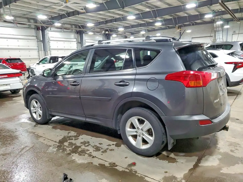 2014 TOYOTA RAV4 XLE  