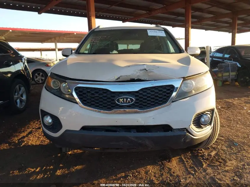 2011 KIA SORENTO LX