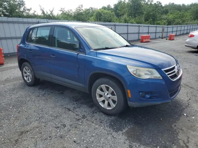 2010 VOLKSWAGEN TIGUAN SE  