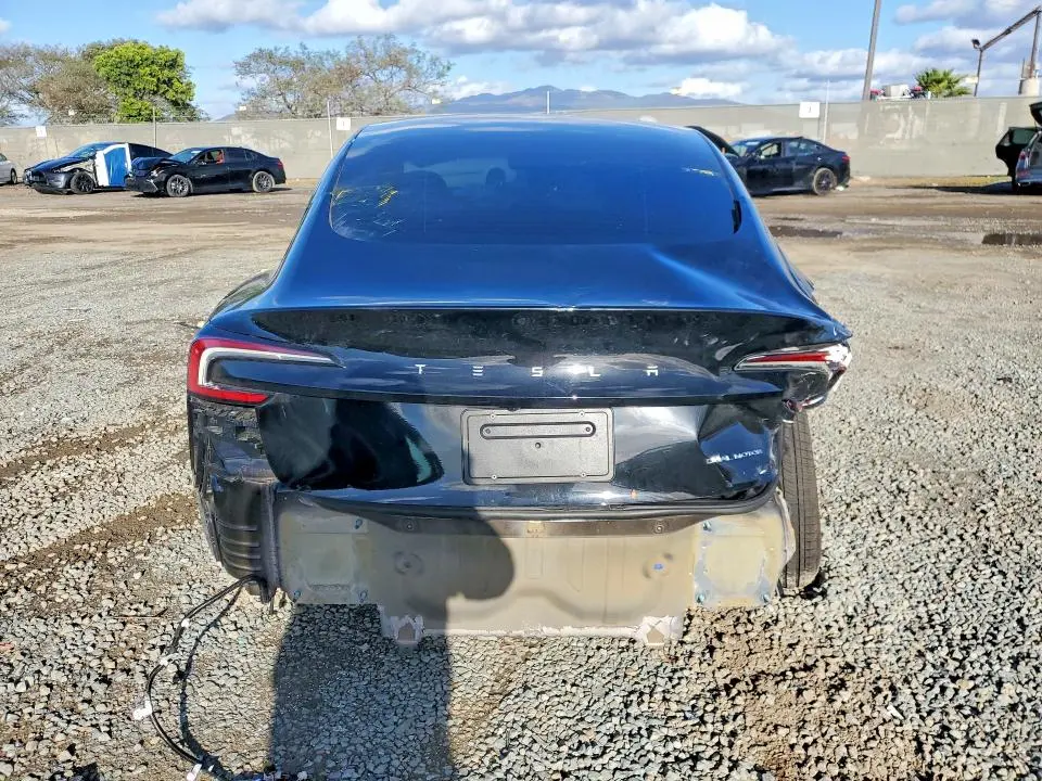2024 TESLA MODEL 3   
