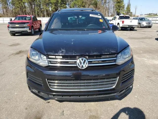2014 VOLKSWAGEN TOUAREG V6  