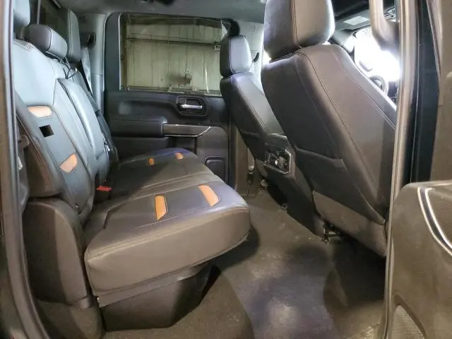 2022 GMC SIERRA K2500 AT4  