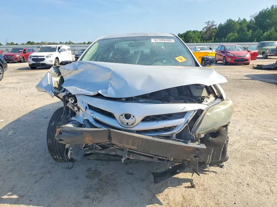2013 TOYOTA COROLLA S  
