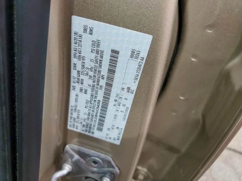 2017 FORD ESCAPE TITANIUM  