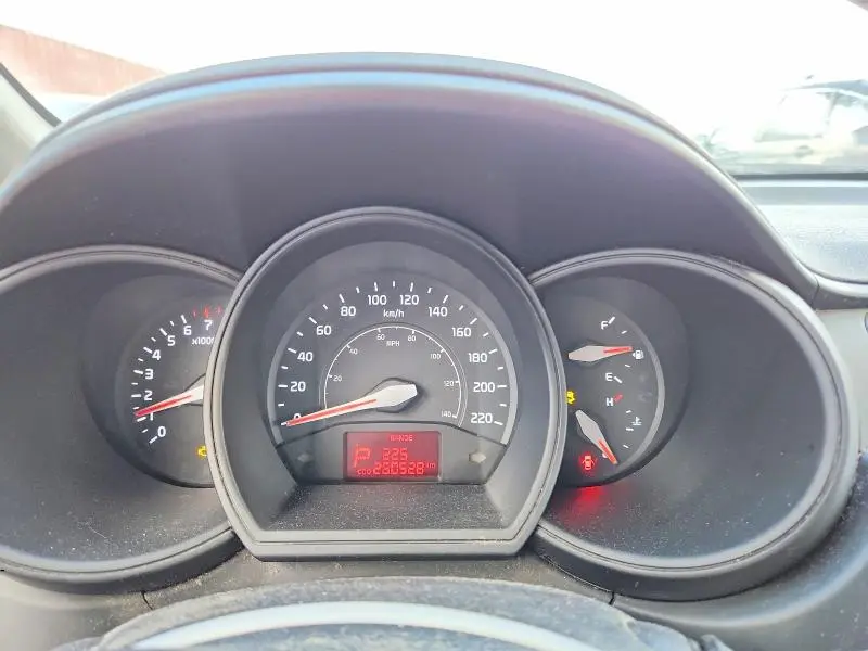 2015 KIA RIO LX  
