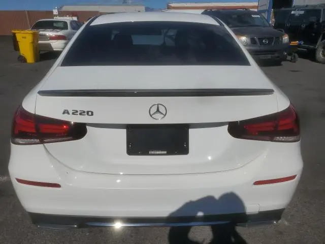 2019 MERCEDES-BENZ A 220  